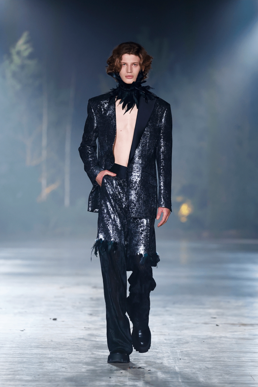 danny-reinke_aw26_runway37_by_-sebastian-reuter_getty-images_for_bfw_2-3