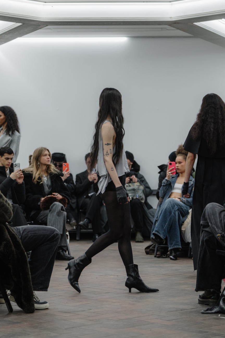 vanessabaernthol_aw26_runway1_by_-marcushartelt_for_bfw_18