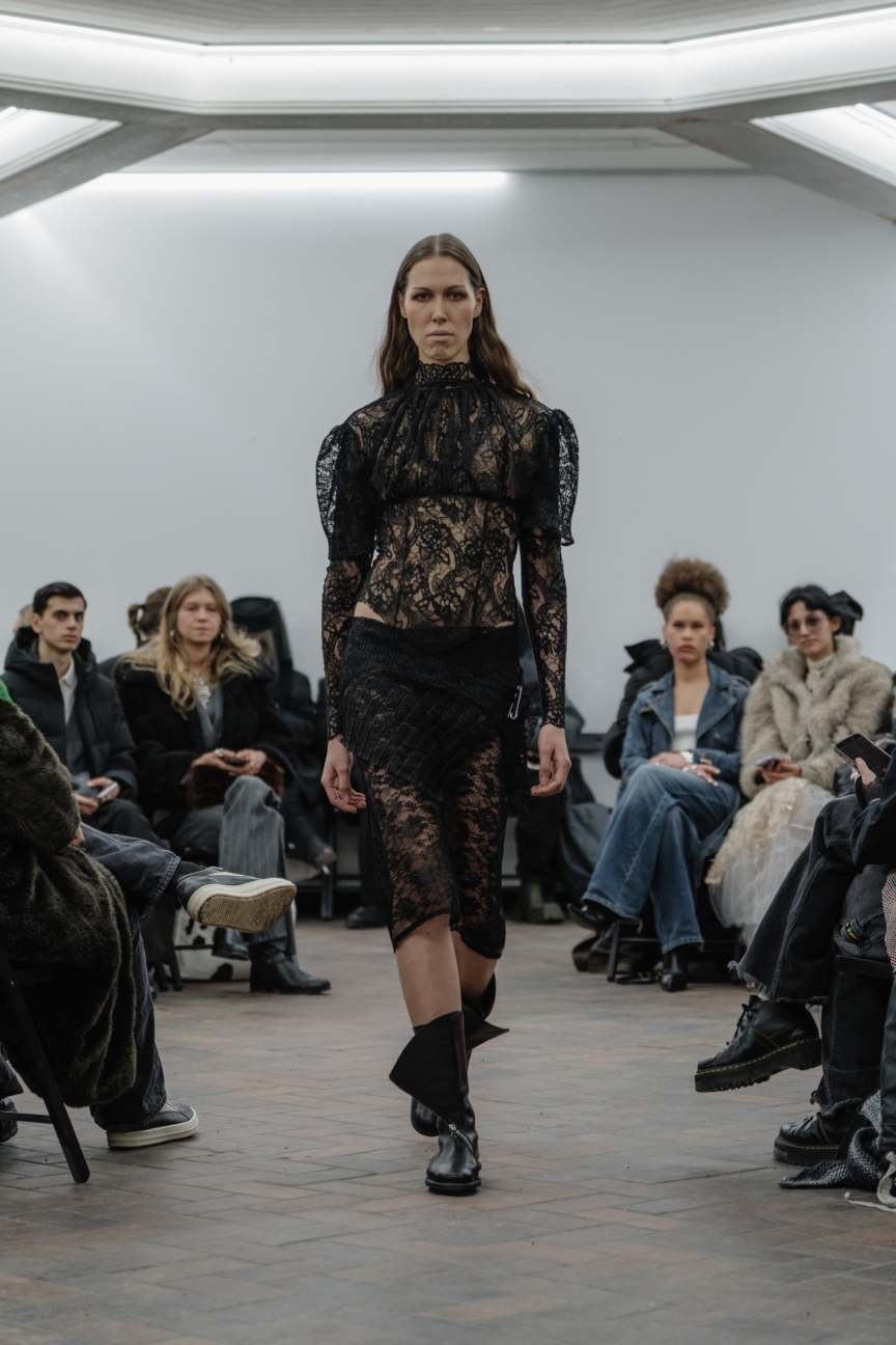 vanessabaernthol_aw26_runway1_by_-marcushartelt_for_bfw_3