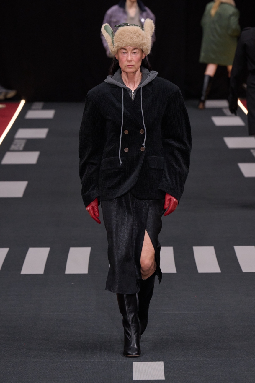 aw26-copenhagen-fashion-week-baum-und-pferdgarten-runway-2x3-james-cochrane-11