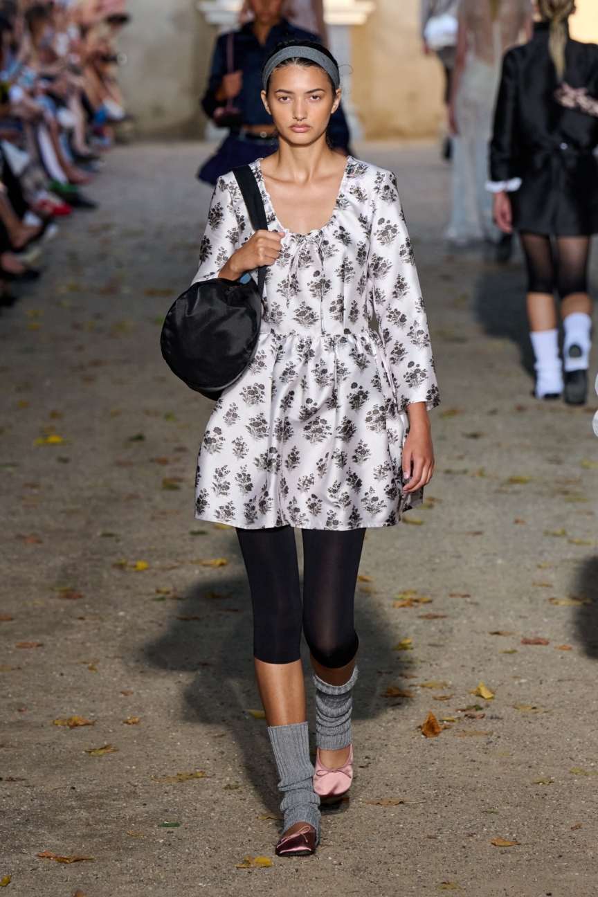 ss27-copenhagen-fashion-week-baum-und-pferdgarten-runway-2x3-james-cochrane-20
