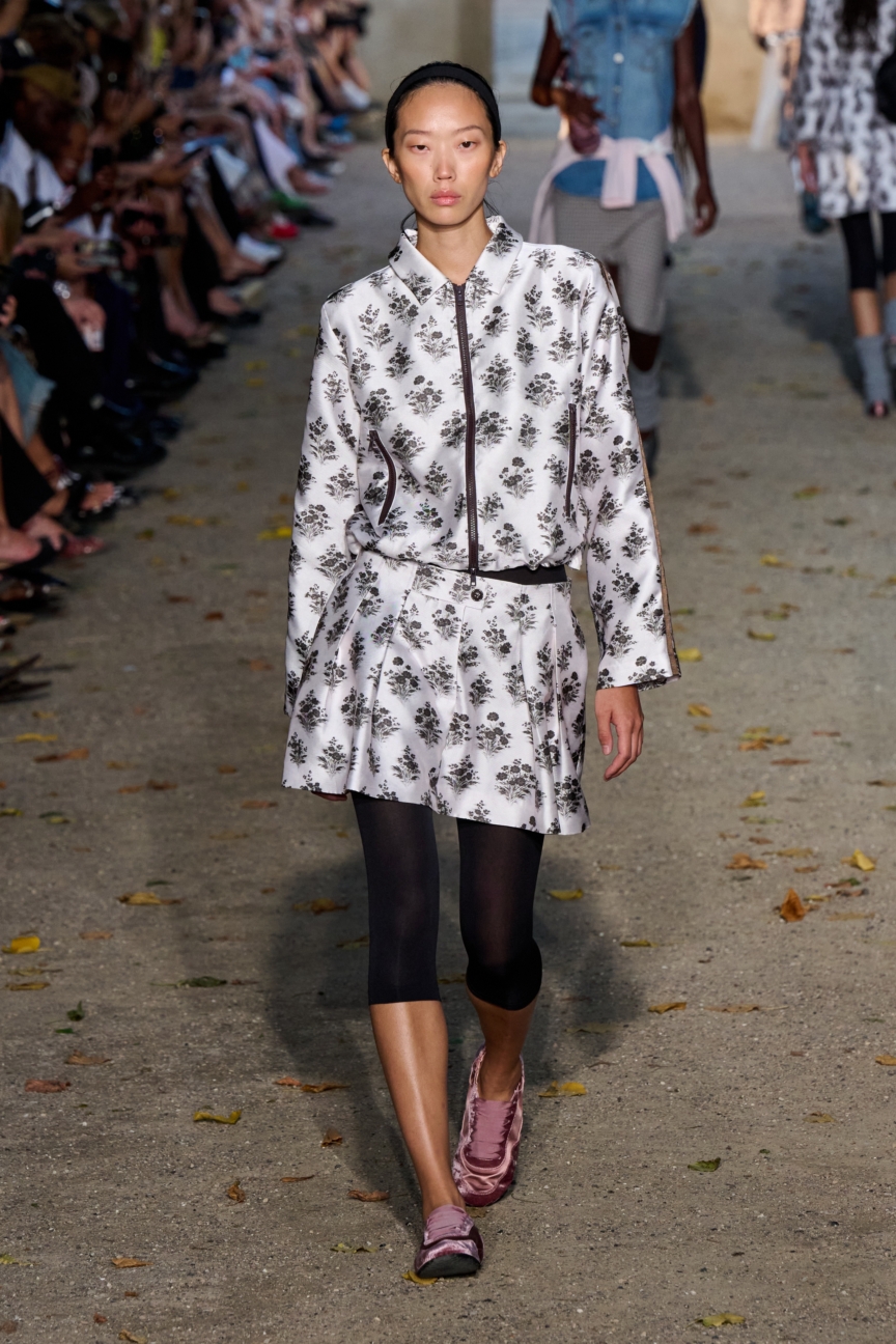 ss27-copenhagen-fashion-week-baum-und-pferdgarten-runway-2x3-james-cochrane-23
