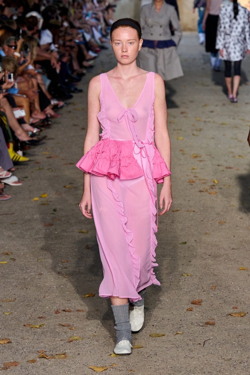 ss27-copenhagen-fashion-week-baum-und-pferdgarten-runway-2x3-james-cochrane-26