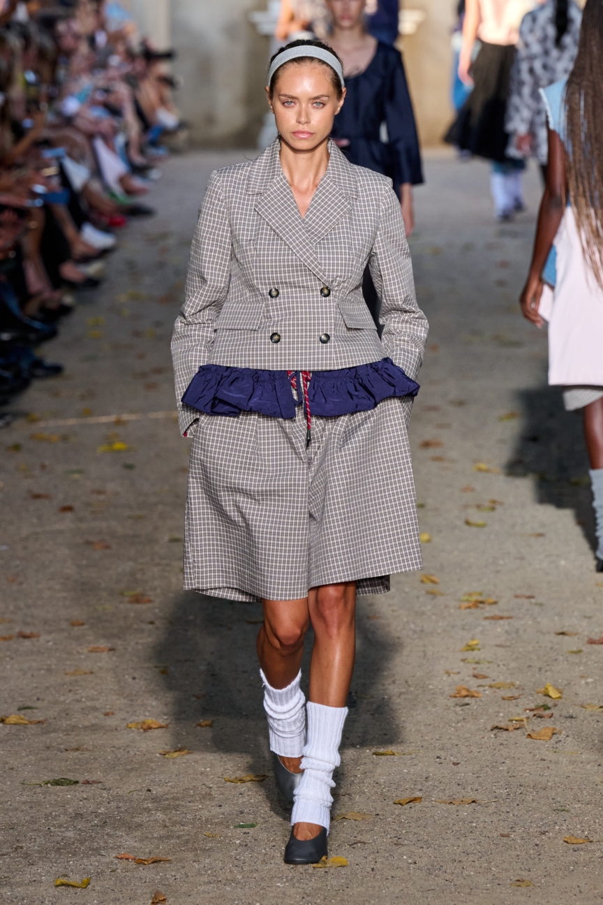 ss27-copenhagen-fashion-week-baum-und-pferdgarten-runway-2x3-james-cochrane-27