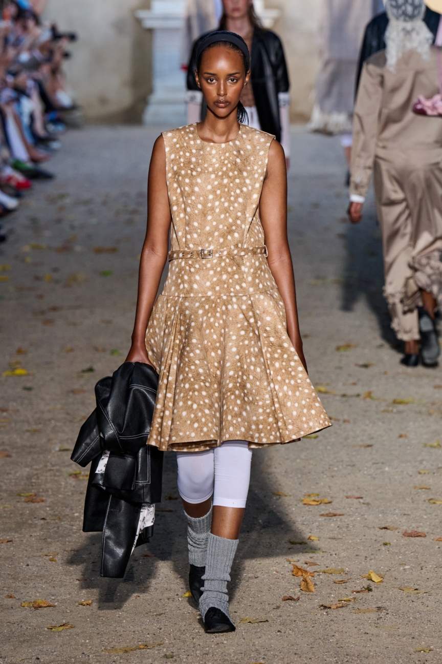 ss27-copenhagen-fashion-week-baum-und-pferdgarten-runway-2x3-james-cochrane-5