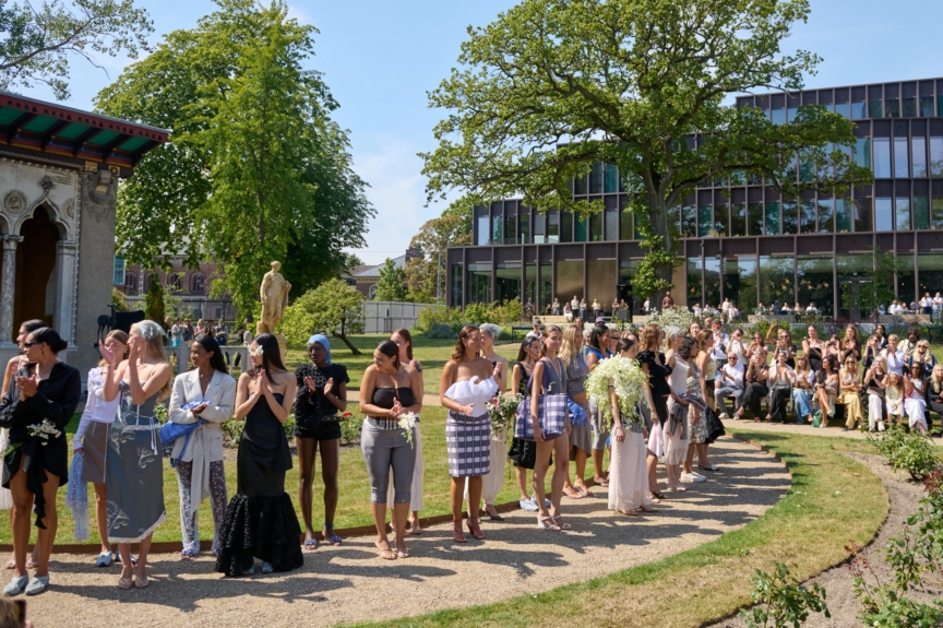 ss27-copenhagen-fashion-week-operasport-runway-4x5-james-cochrane-56