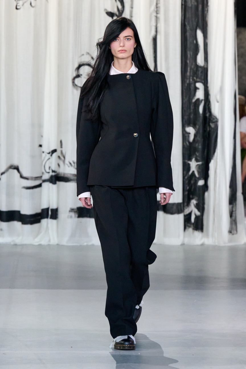 ss27-copenhagen-fashion-week-stine-goya-runway-2x3-james-cochrane-16