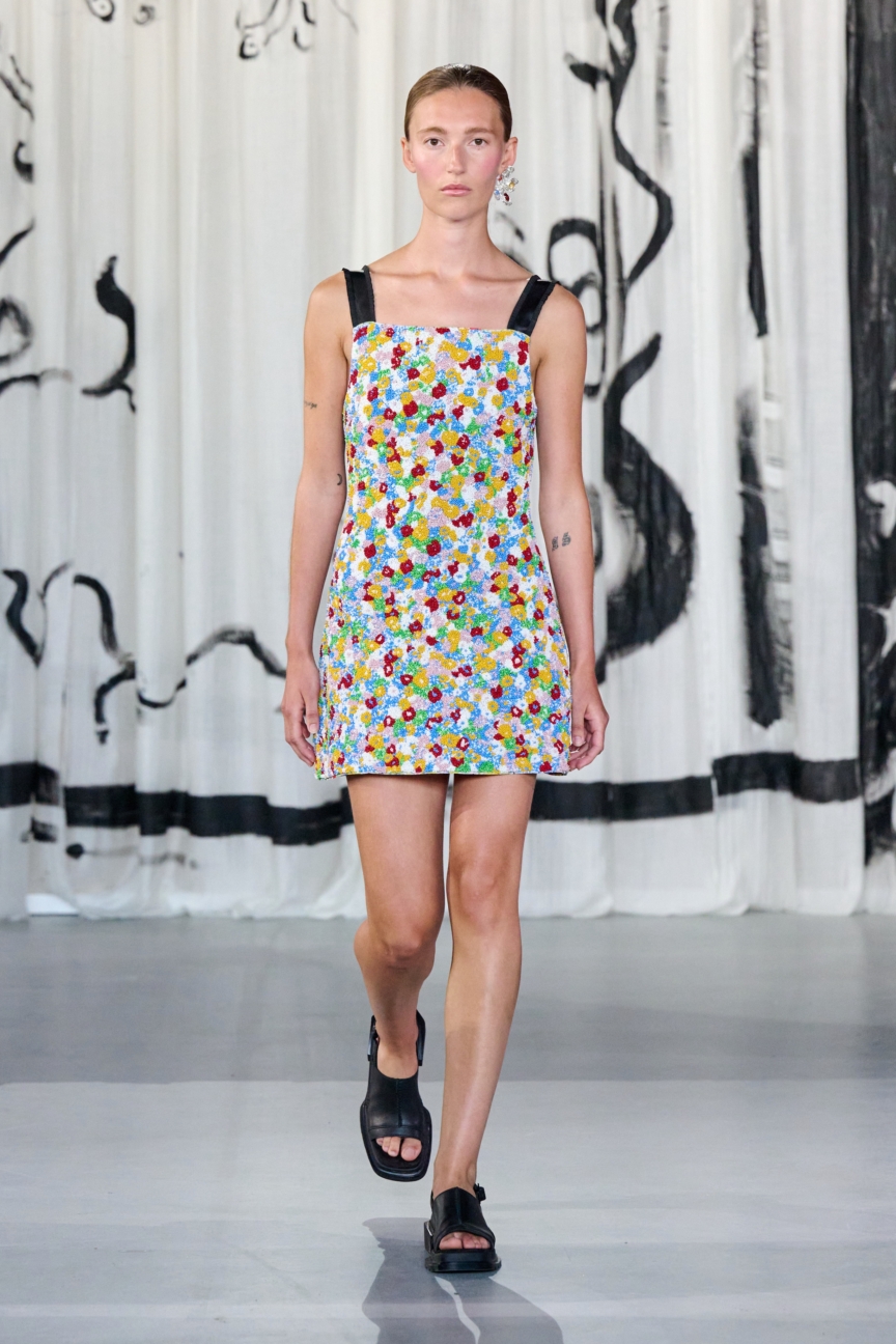 ss27-copenhagen-fashion-week-stine-goya-runway-2x3-james-cochrane-21