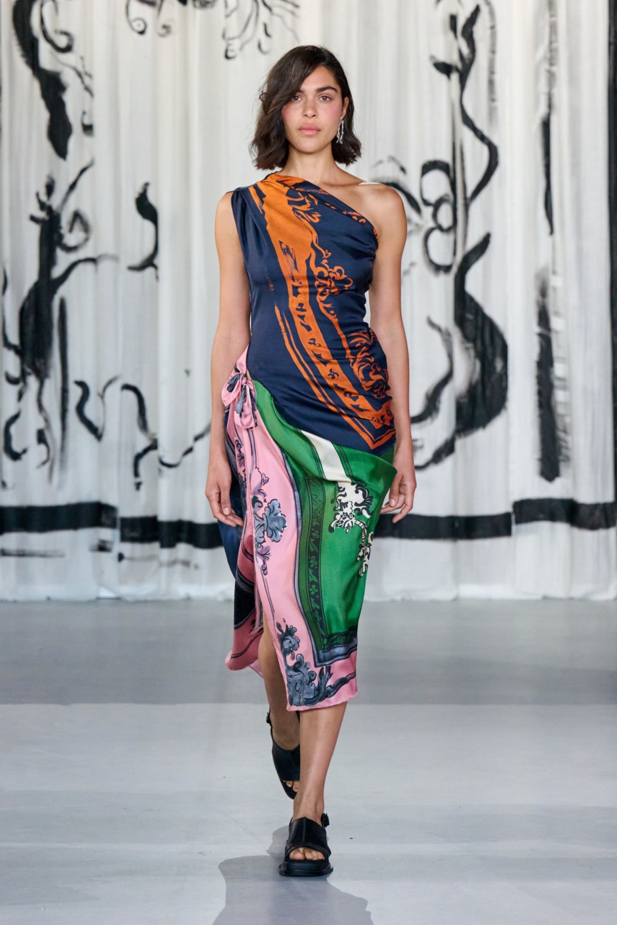 ss27-copenhagen-fashion-week-stine-goya-runway-2x3-james-cochrane-31