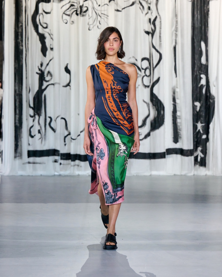 ss27-copenhagen-fashion-week-stine-goya-runway-4x5-james-cochrane-31