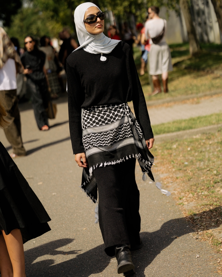 ss27-copenhagen-fashion-week-street-style-day-1-noor-u-nisa-khan-30