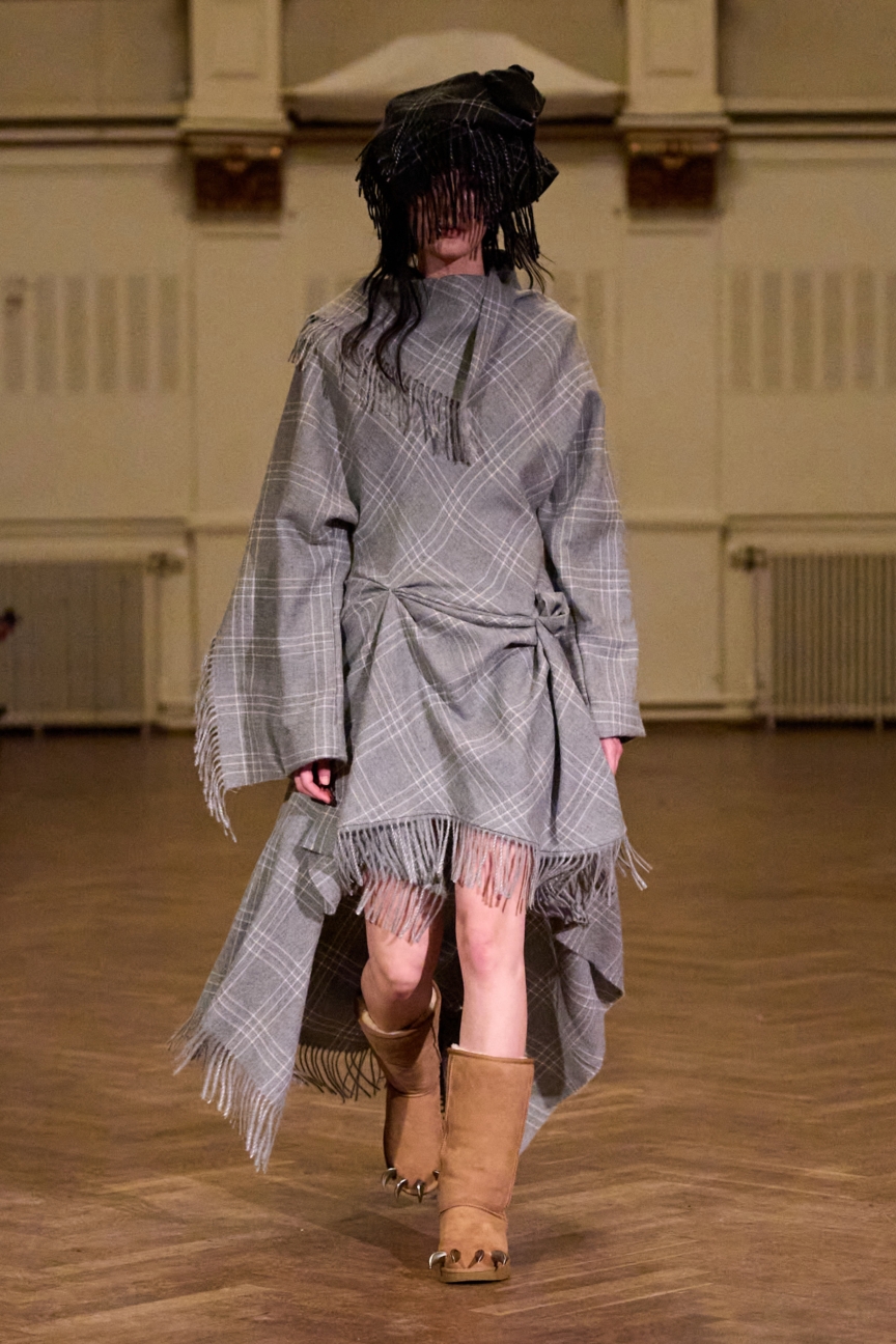 aw26-copenhagen-fashion-week-anne-sofie-madsen-runway-2x3-james-cochrane-12