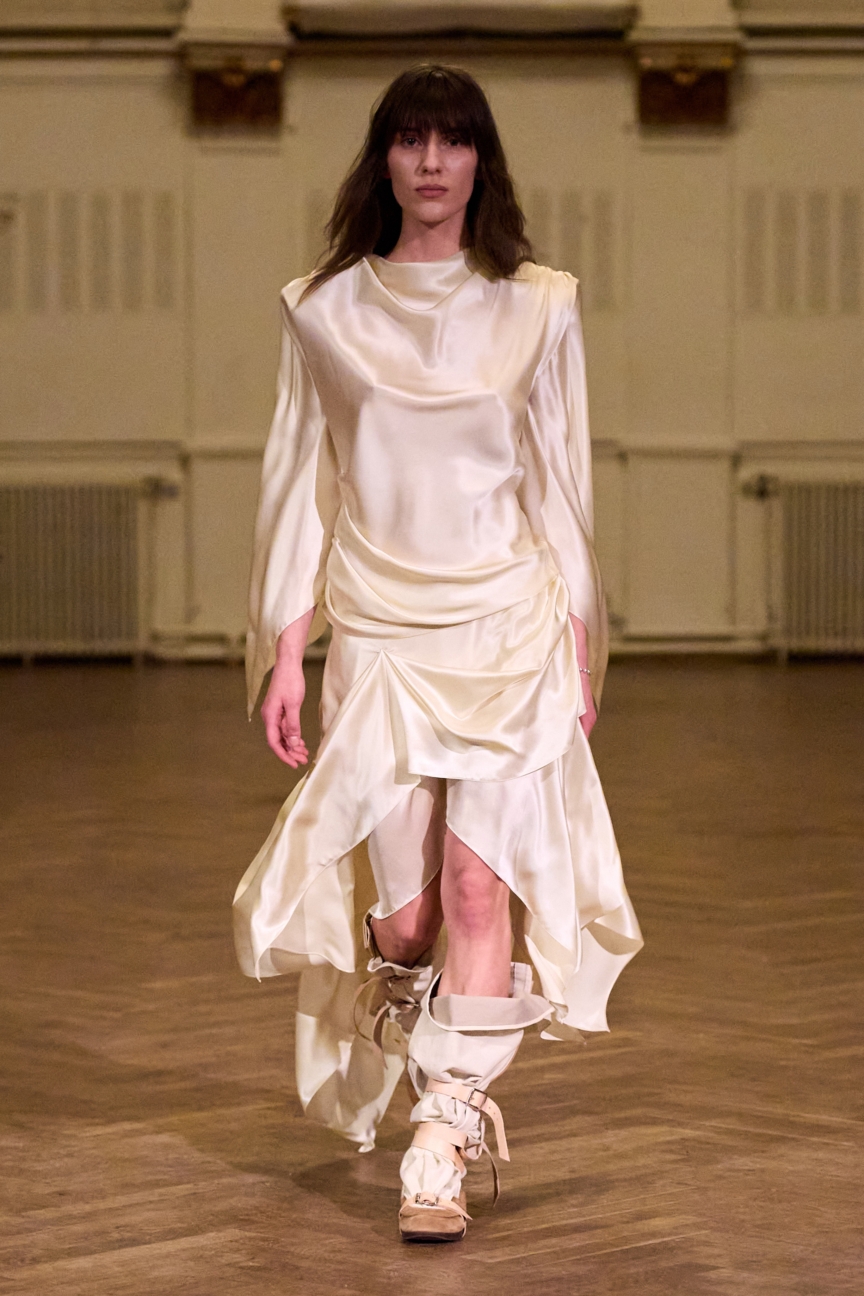 aw26-copenhagen-fashion-week-anne-sofie-madsen-runway-2x3-james-cochrane-5