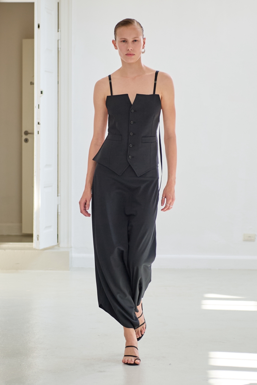 ss27-copenhagen-fashion-week-anne-sofie-madsen-runway-2x3-james-cochrane-15