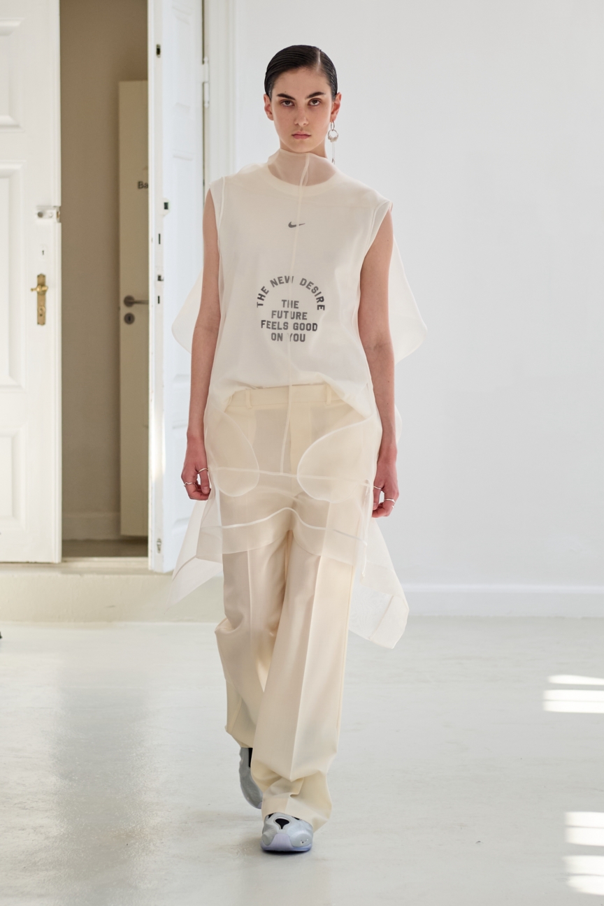 ss27-copenhagen-fashion-week-anne-sofie-madsen-runway-2x3-james-cochrane-16