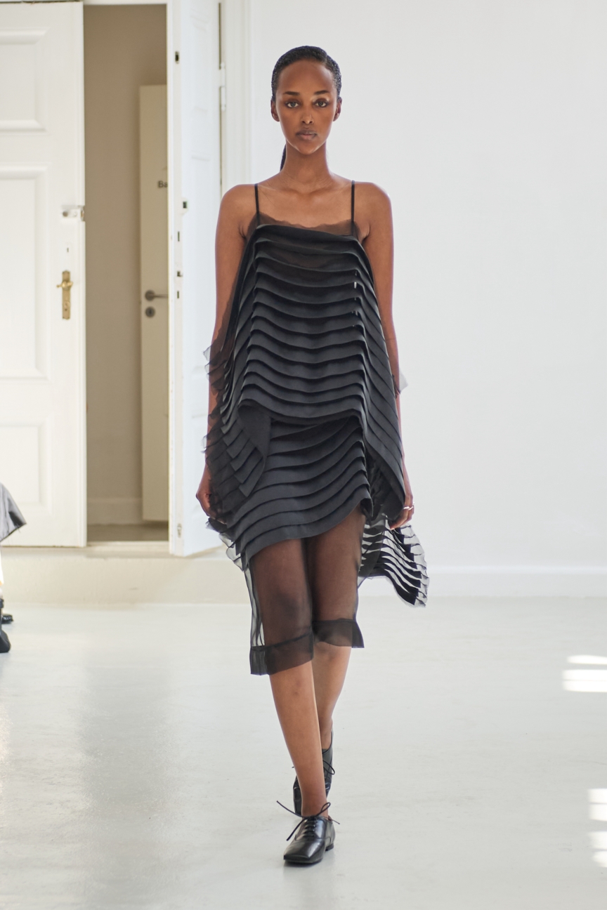 ss27-copenhagen-fashion-week-anne-sofie-madsen-runway-2x3-james-cochrane-9