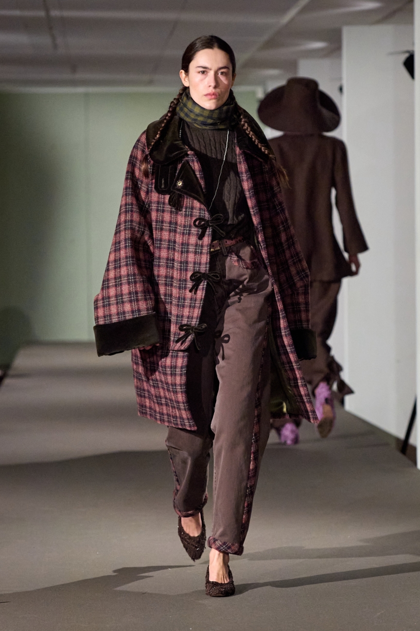 aw25-copenhagen-fashion-week-carro-editions-runway-2x3-james-cochrane-11