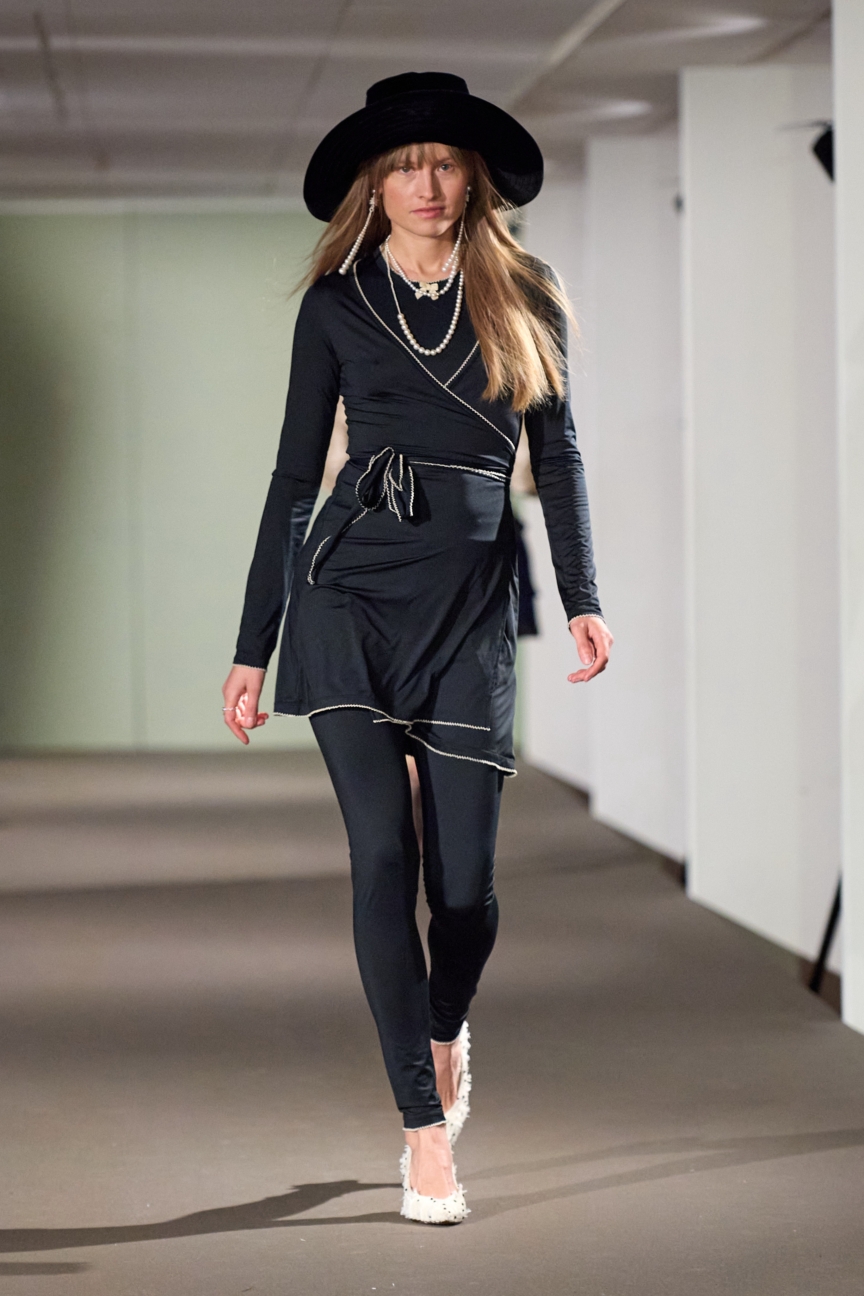aw25-copenhagen-fashion-week-carro-editions-runway-2x3-james-cochrane-21