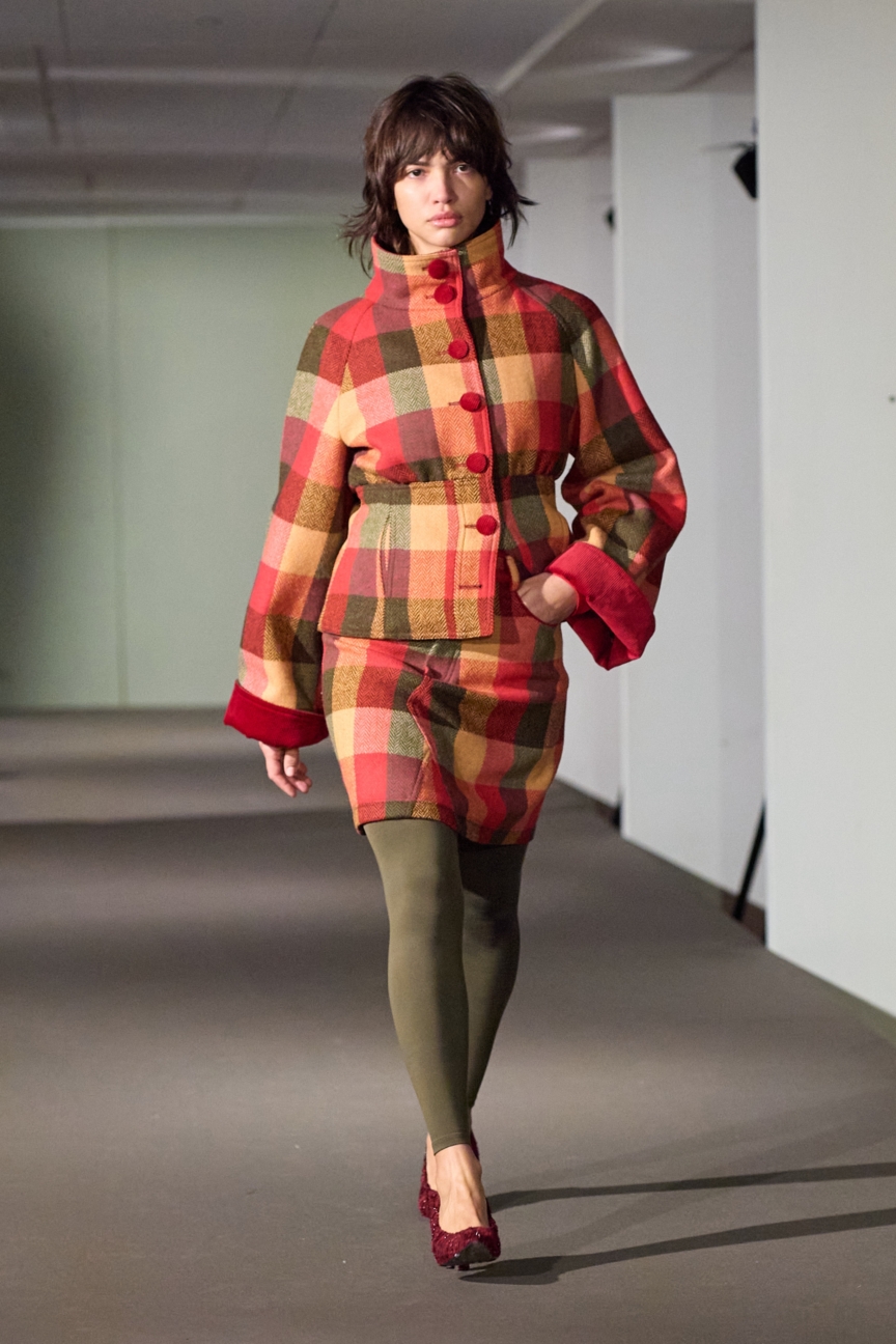 aw25-copenhagen-fashion-week-carro-editions-runway-2x3-james-cochrane-6