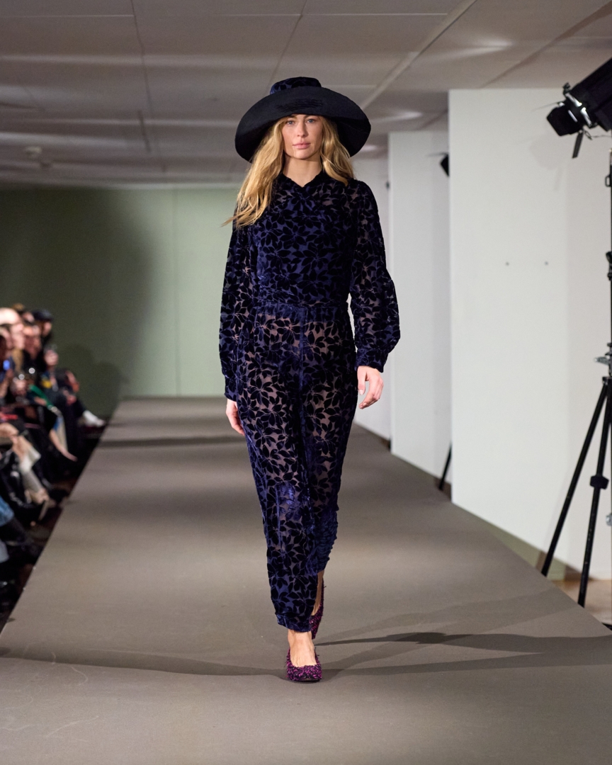 aw25-copenhagen-fashion-week-carro-editions-runway-4x5-james-cochrane-12