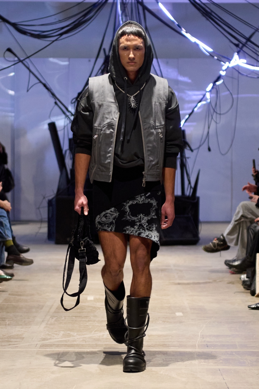 aw26-copenhagen-fashion-week-fine-chaos-runway-2x3-james-cochrane-10