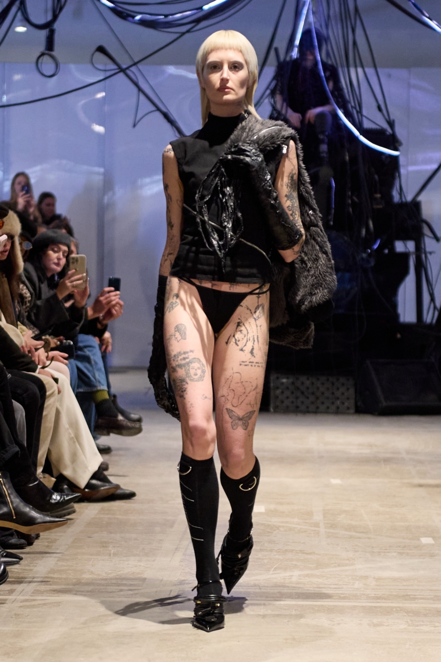 aw26-copenhagen-fashion-week-fine-chaos-runway-2x3-james-cochrane-18