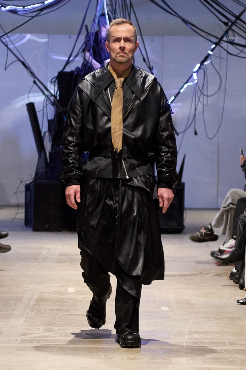 aw26-copenhagen-fashion-week-fine-chaos-runway-2x3-james-cochrane-6
