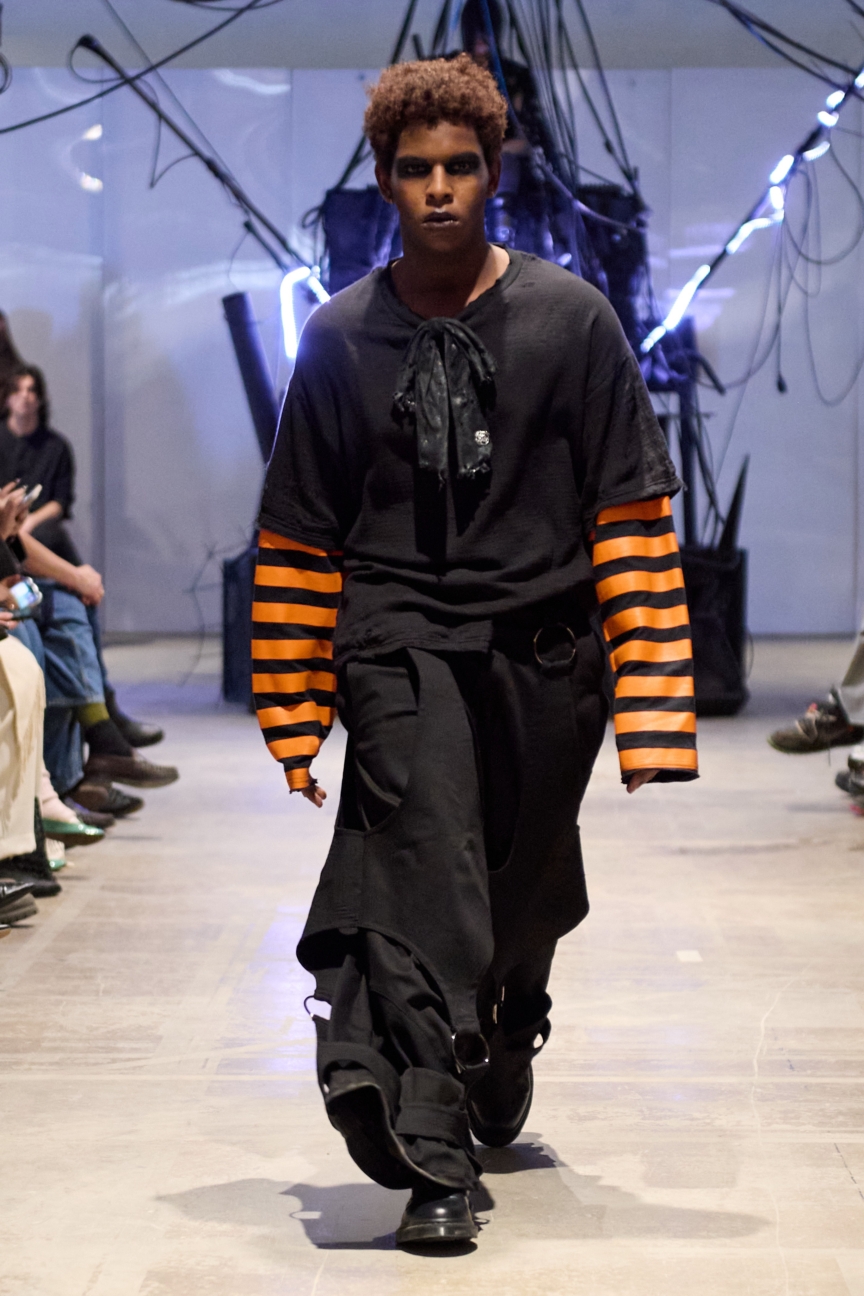 aw26-copenhagen-fashion-week-fine-chaos-runway-2x3-james-cochrane-8