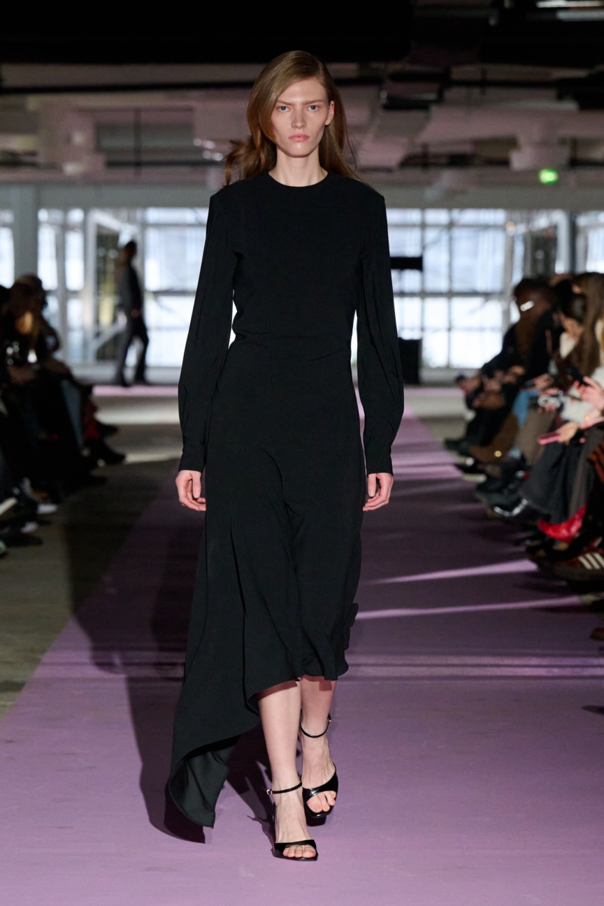 aw26-copenhagen-fashion-week-forza-collective-runway-2x3-james-cochrane-16