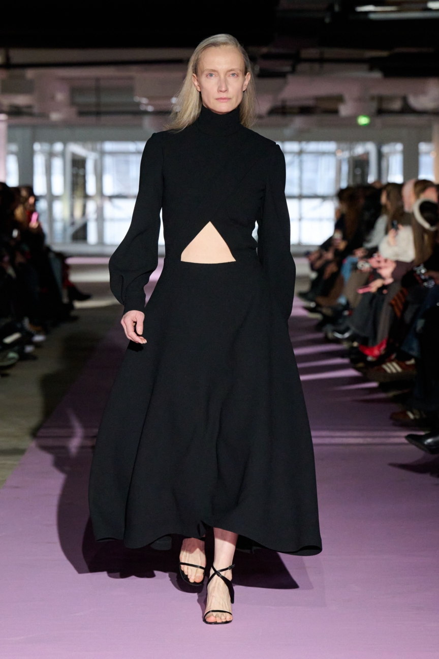 aw26-copenhagen-fashion-week-forza-collective-runway-2x3-james-cochrane-18