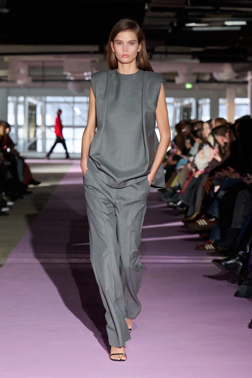 aw26-copenhagen-fashion-week-forza-collective-runway-2x3-james-cochrane-6