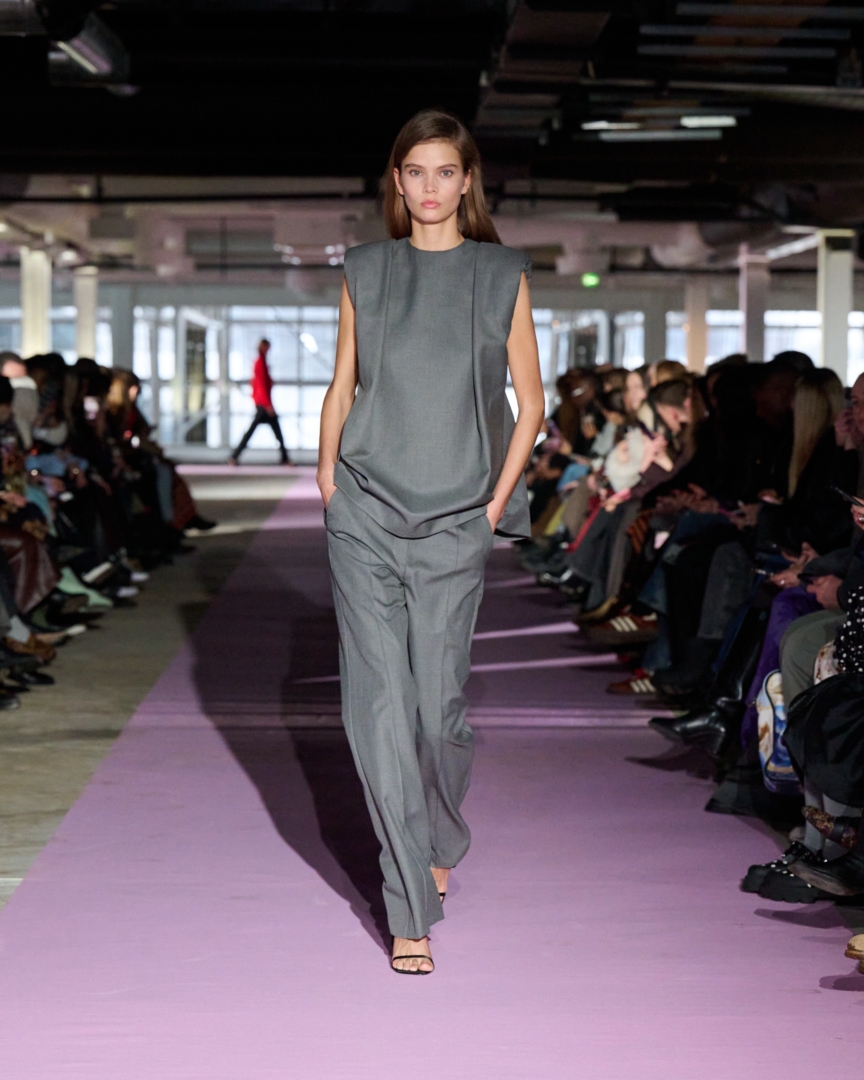 aw26-copenhagen-fashion-week-forza-collective-runway-4x5-james-cochrane-6