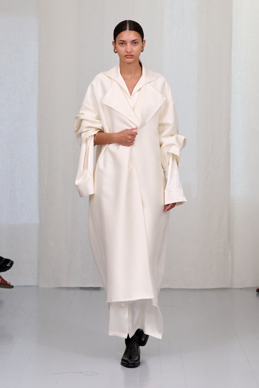 ss27-copenhagen-fashion-week-freya-dalsjo-runway-2x3-james-cochrane-12