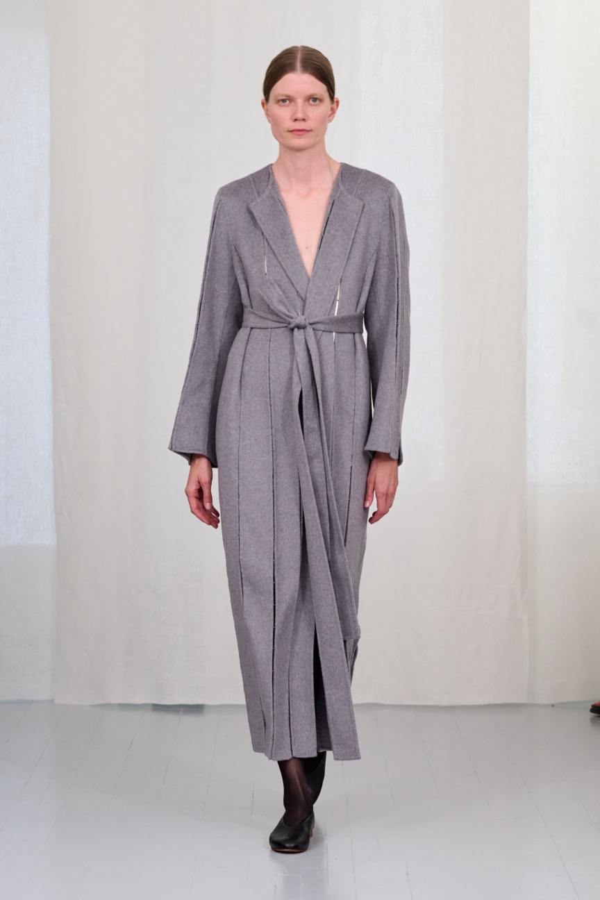 ss27-copenhagen-fashion-week-freya-dalsjo-runway-2x3-james-cochrane-17