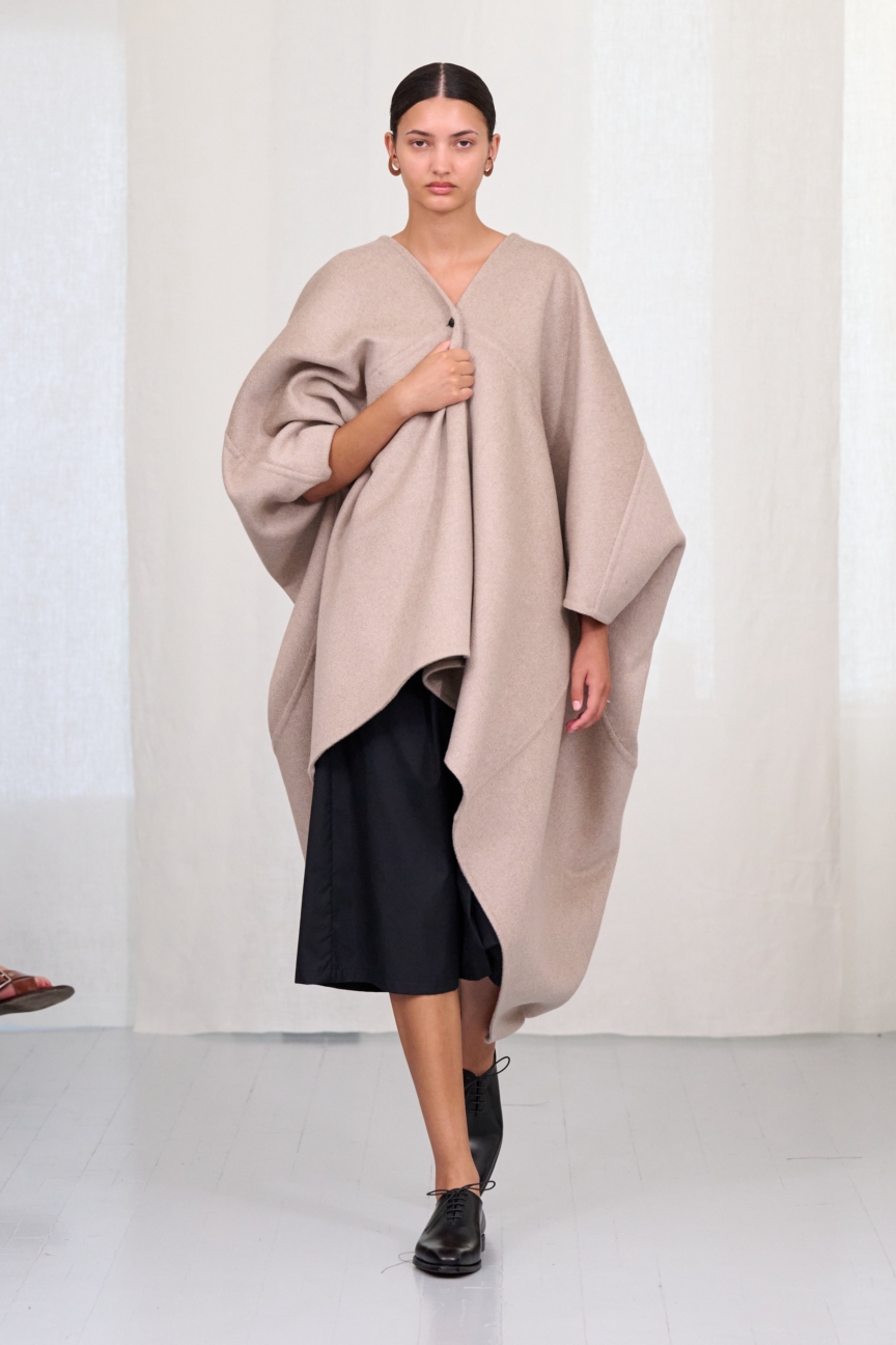 ss27-copenhagen-fashion-week-freya-dalsjo-runway-2x3-james-cochrane-20