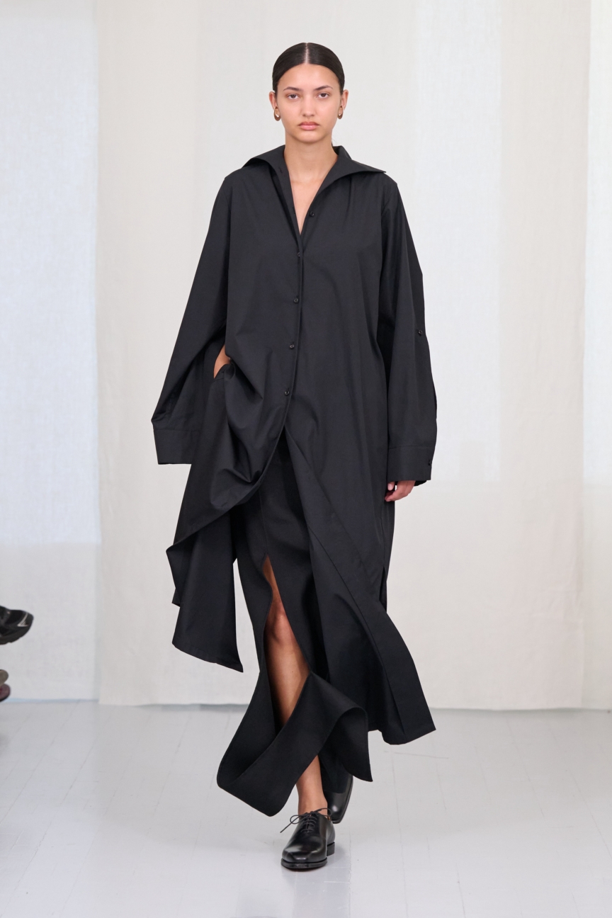 ss27-copenhagen-fashion-week-freya-dalsjo-runway-2x3-james-cochrane-5