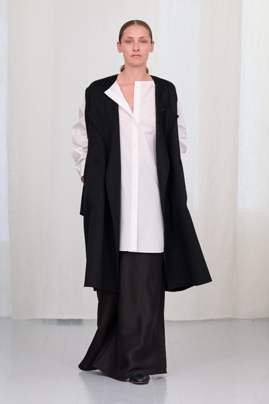 ss27-copenhagen-fashion-week-freya-dalsjo-runway-2x3-james-cochrane-6