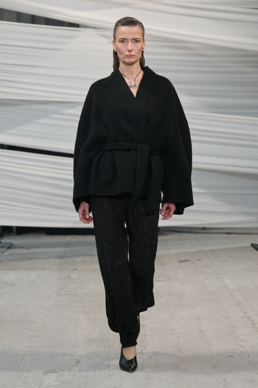 aw26-copenhagen-fashion-week-herskind-runway-2x3-james-cochrane-23