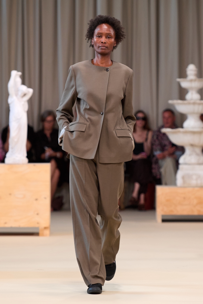 ss27-copenhagen-fashion-week-herskind-runway-2x3-james-cochrane-1