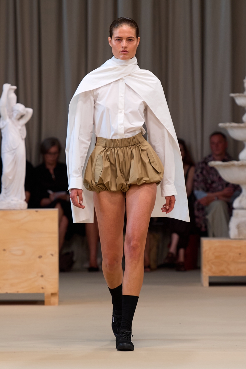 ss27-copenhagen-fashion-week-herskind-runway-2x3-james-cochrane-15