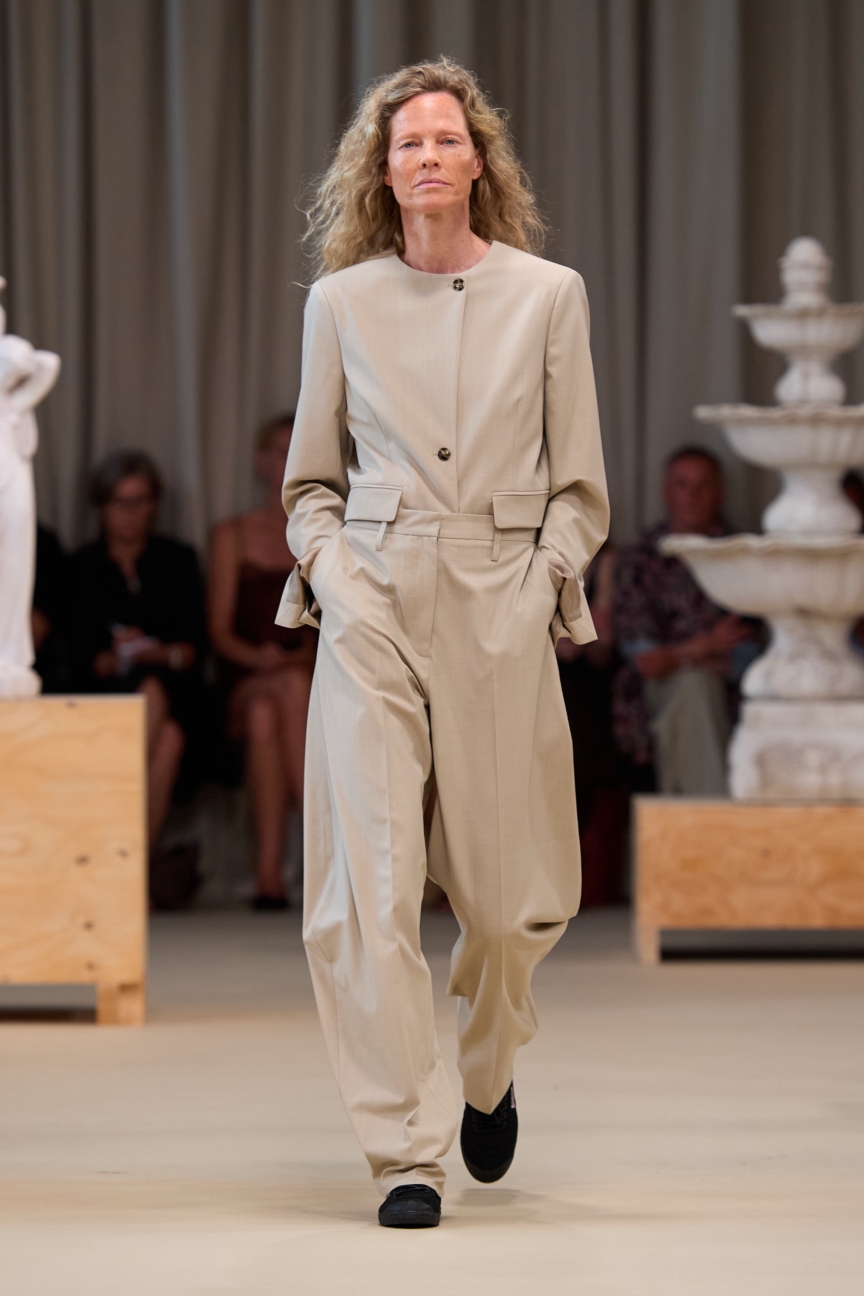 ss27-copenhagen-fashion-week-herskind-runway-2x3-james-cochrane-2