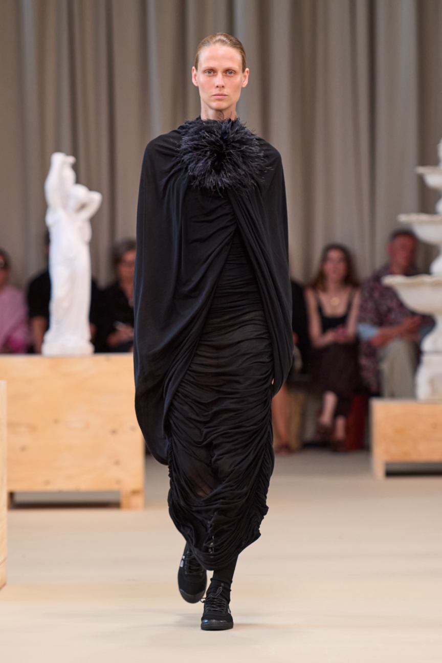 ss27-copenhagen-fashion-week-herskind-runway-2x3-james-cochrane-28