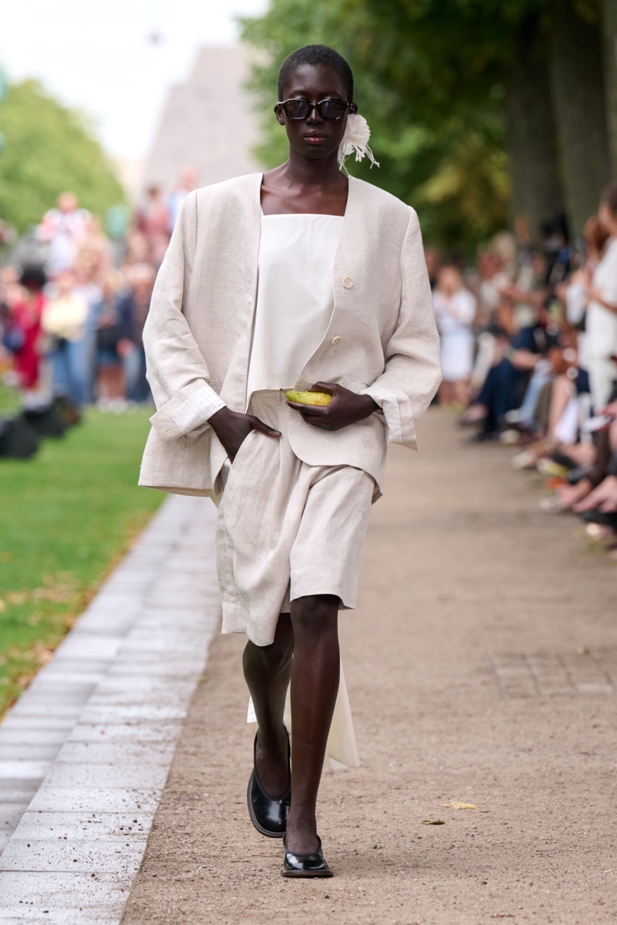 ss27-copenhagen-fashion-week-fashion-mkdt-studio-runway-2x3-james-cochrane-15