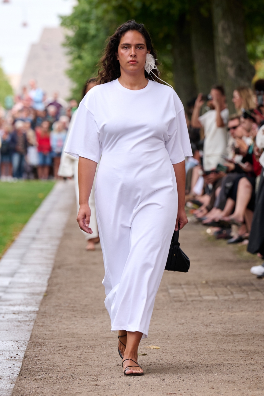 ss27-copenhagen-fashion-week-fashion-mkdt-studio-runway-2x3-james-cochrane-8
