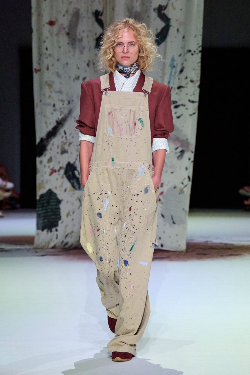 ss27-copenhagen-fashion-week-munthe-runway-2x3-james-cochrane-1