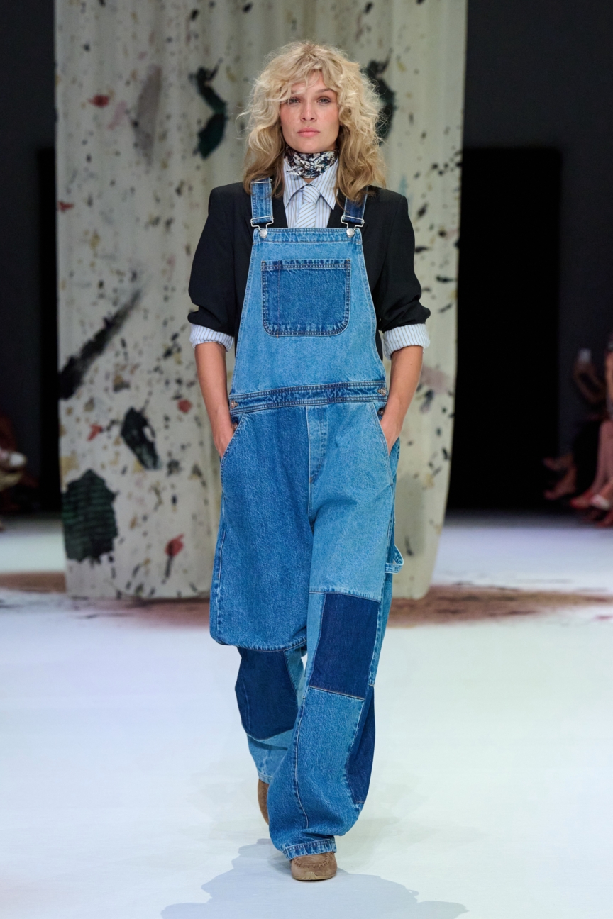 ss27-copenhagen-fashion-week-munthe-runway-2x3-james-cochrane-3