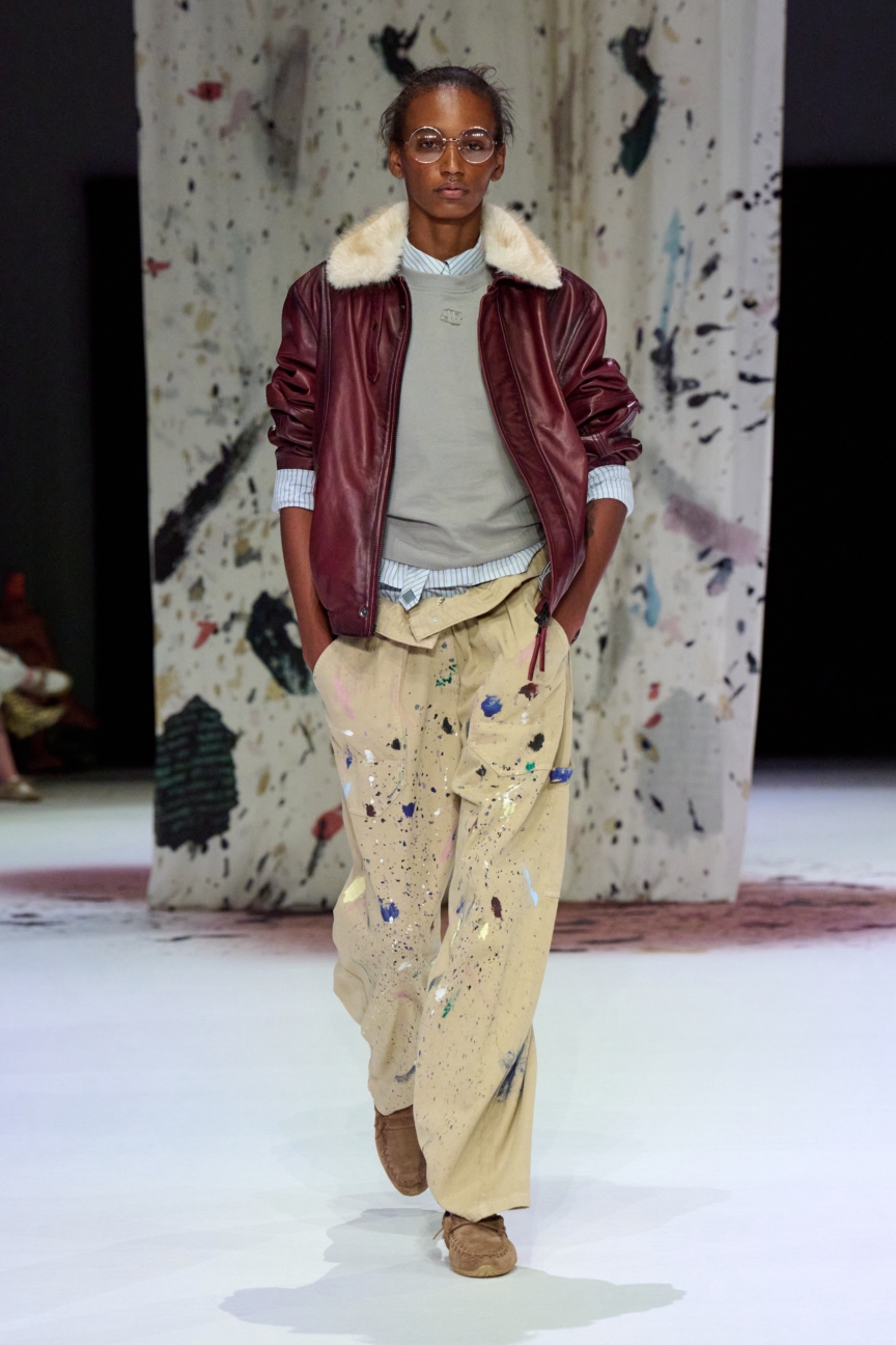 ss27-copenhagen-fashion-week-munthe-runway-2x3-james-cochrane-6