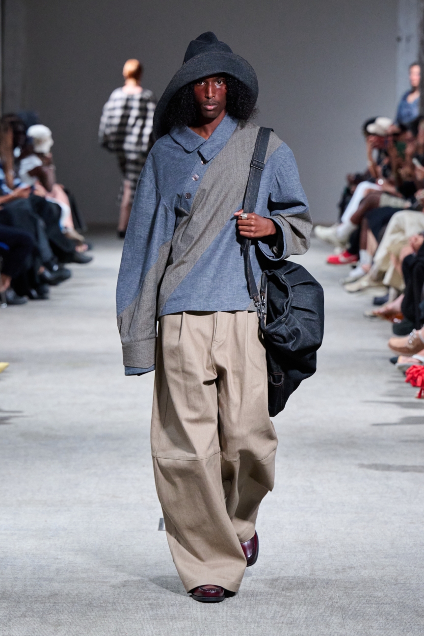 ss27-copenhagen-fashion-week-rene-runway-2x3-james-cochrane-15