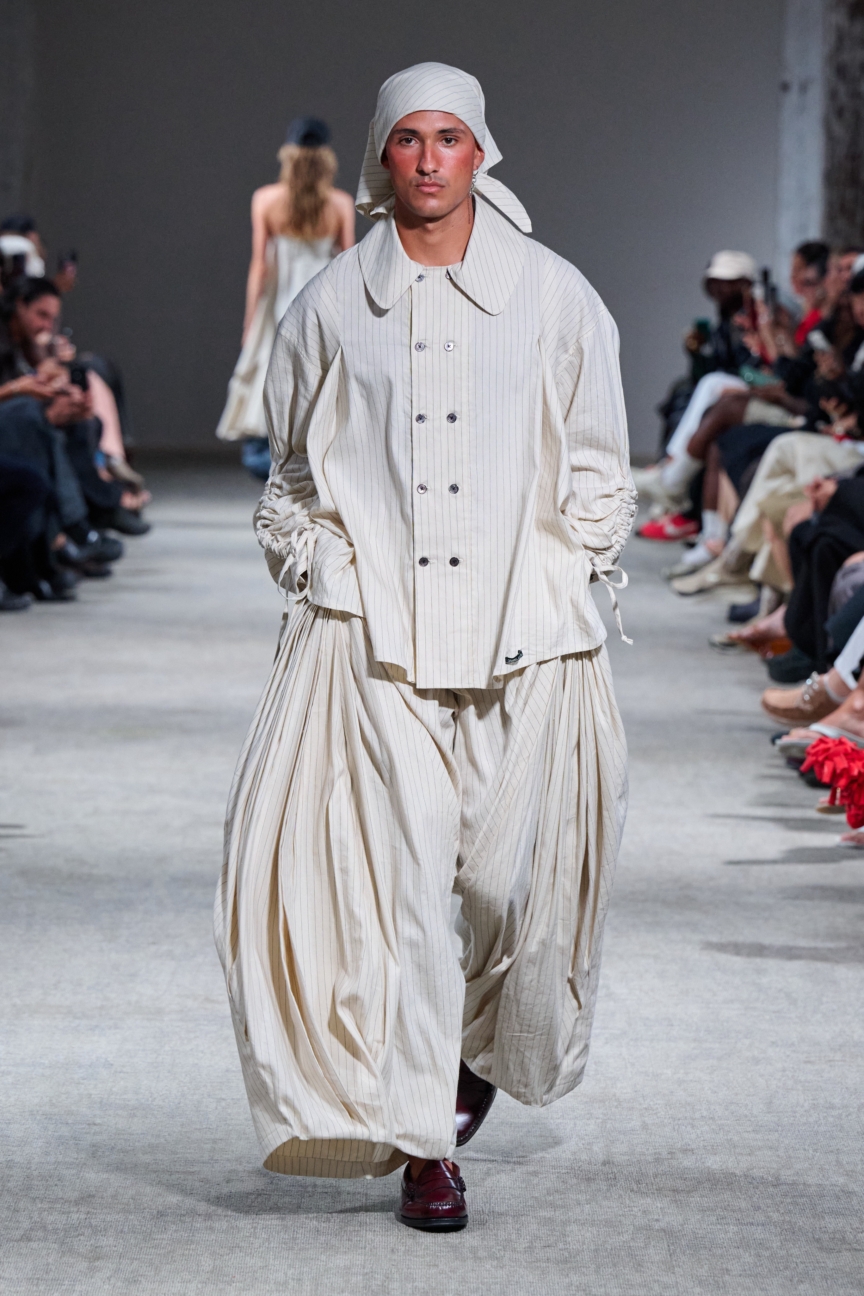 ss27-copenhagen-fashion-week-rene-runway-2x3-james-cochrane-18