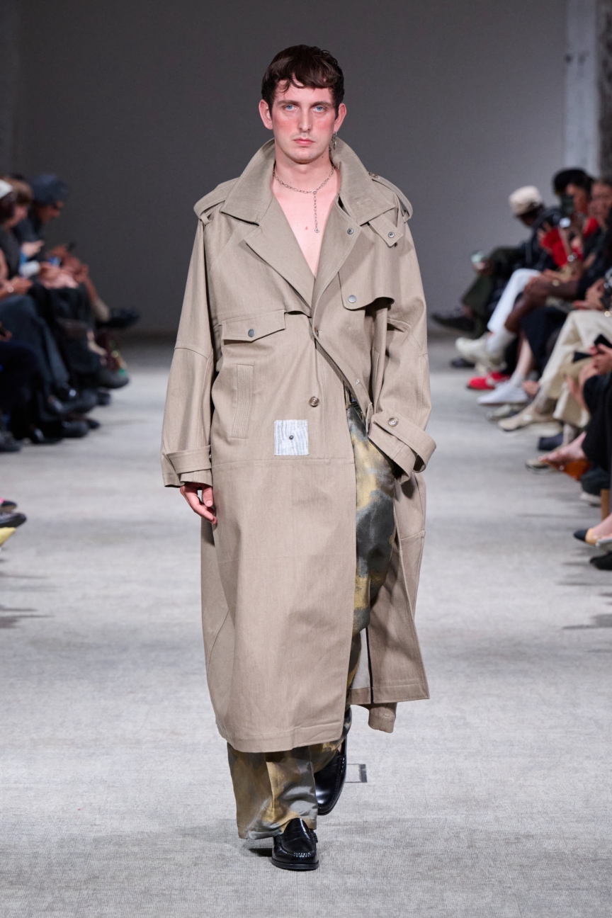 ss27-copenhagen-fashion-week-rene-runway-2x3-james-cochrane-2